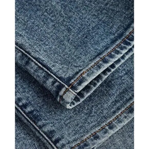 Express Mid Rise Medium Wash Ripped Boyfriend Jeans 12 - Picture 5 of 6